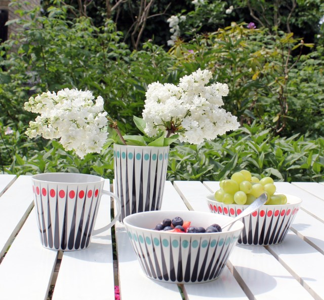 Amanda in Aqua and Tomato