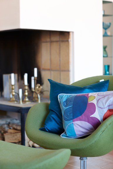 Such a homely look, stylish, happy and welcoming