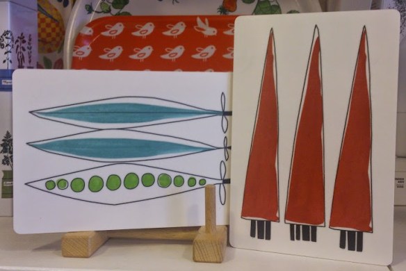 These Picknick Hors d'oeuvres by Swedish Almedahl are stylish to serve nibbles on. 